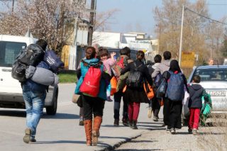 «Ένα επιπλέον πρόβλημα» οι πρόσφυγες στην Ερέτρια