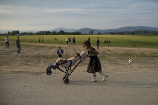 Στην Ελλάδα της ανθρωπιάς η καμπάνια «Καλώς τους»