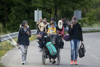 Φεύγουν, για να μην τους διώξουν