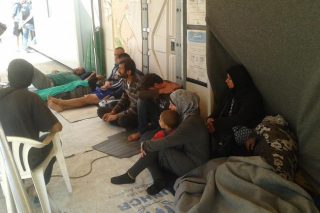 «Αφού φεύγουν οι Ελληνες, εμείς γιατί να μείνουμε εδώ;»