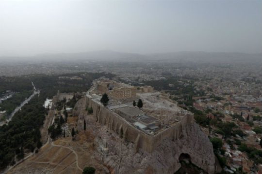 Ζέστη και αφρικανική σκόνη