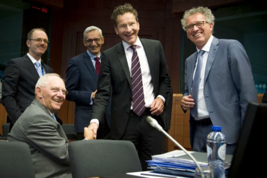 Αναπάντητο το ερώτημα βιωσιμότητας του χρέους