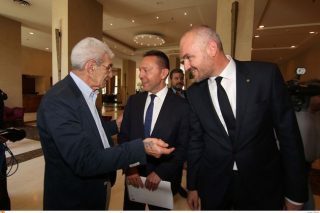 «Κόφτη» στα πλεονάσματα ζητάει ο Στουρνάρας