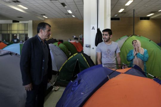Ποιος προσβάλλεται με τους πρόσφυγες;