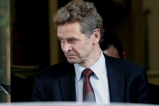 Φέρνει το χρέος στο τραπέζι του Eurogroup