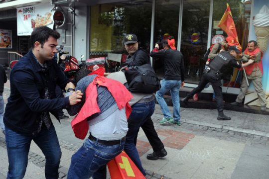 Αιματηρή Πρωτομαγιά στην Τουρκία [VIDEO]