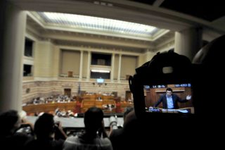 Δεν είναι τώρα ώρα για ειρωνείες