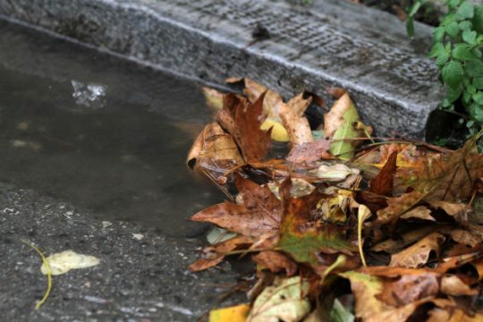 Πλημμύρισε το Μεσολόγγι, ζημιές στη Θεσσαλονίκη