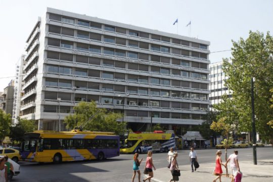 Πλεόνασμα μαμούθ 2,7 δισ. με μεγάλη δίαιτα