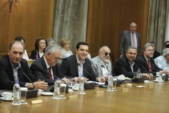 Χαρούμενοι μεν, προσγειωμένοι δε