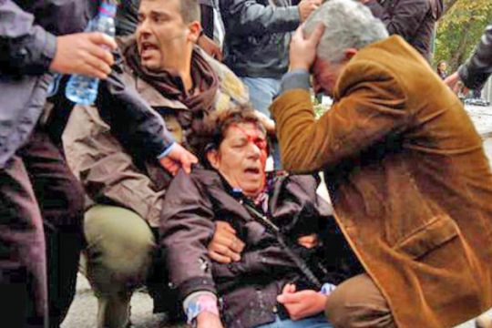 Προσπαθεί να αθωωθεί ο παρ’ ολίγον δολοφόνος αστυνομικός