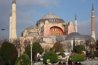 H «Παγκόσμια Ενορία της Αγίας Σοφίας» ξαναχτυπά!