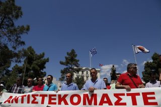 Η μάχη για τα εργασιακά
