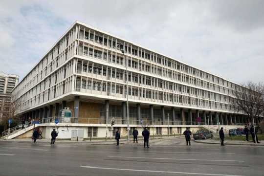 Απόφαση-σταθμός για μικροοφειλέτες