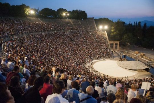 Απειλή για την Επίδαυρο η μείωση των εκτός έδρας