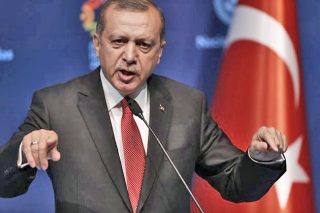 Οι… επιθέσεις φιλίας έφεραν αντιδράσεις