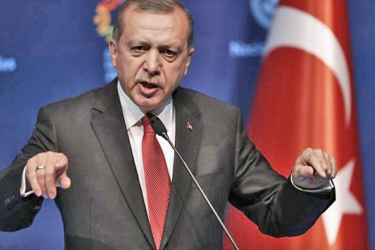 Οι… επιθέσεις φιλίας έφεραν αντιδράσεις