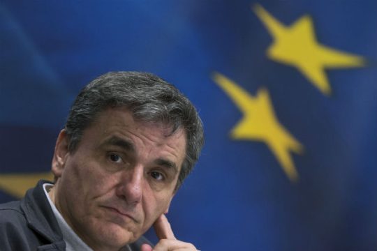 «Να μην υπολογίζονται στο έλλειμμα οι δημόσιες επενδύσεις»