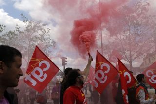 Οι ηγέτες, οι κοινωνίες, οι απεργίες