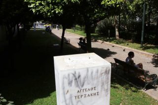 Κλεμμένες προτομές και ηθικός πανικός