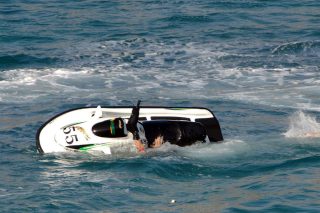 Δύο τραυματίες σε σύγκρουση τουριστικού σκάφους με jet ski