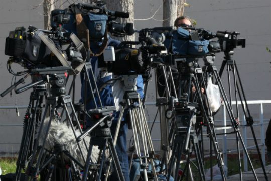 Στη Γ.Γ.Ε.Ε. οι πρώτες αιτήσεις για τις τηλεοπτικές άδειες