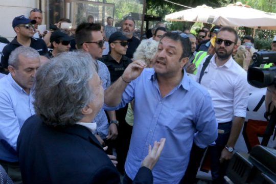 Ένταση στην επίσκεψη Κατρούγκαλου στο Ηράκλειο
