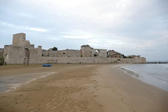 Οδοιπορικό στη Μεσόγειο με οδηγό τον Μάινα