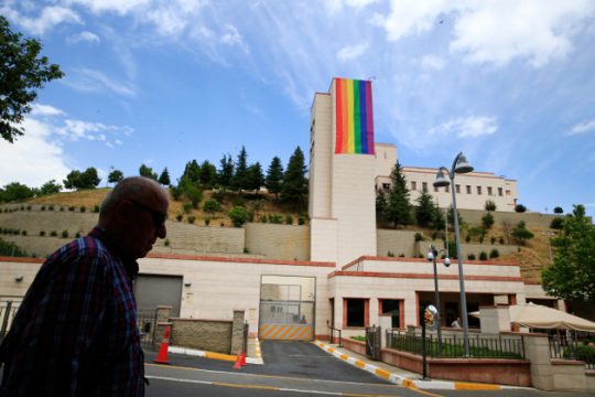 Στοπ στο Gay Pride για λόγους ασφαλείας