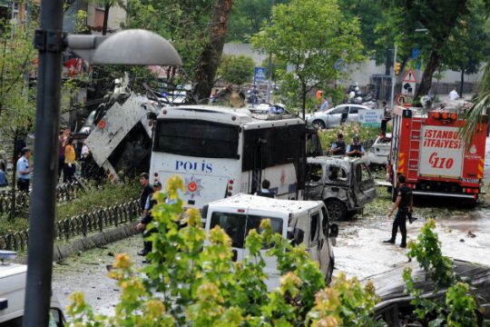 Βομβιστική επίθεση με 9 τραυματίες στη ΝΑ Τουρκία