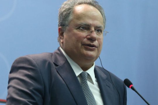 Σε οδικό χάρτη για τα ανοιχτά ζητήματα συμφώνησαν Κοτζιάς – Μπουσάτι