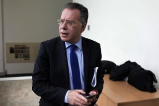 Η δημοκρατία σε κίνδυνο;