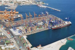 Ολοταχώς προς την Cosco
