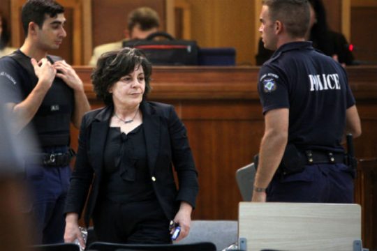 Ενοχλητική η Μάγδα Φύσσα!