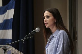 Από τη μια μέρα στην άλλη;