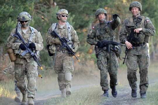 Η «καυτή ανάσα» του NATO στη Ρωσία