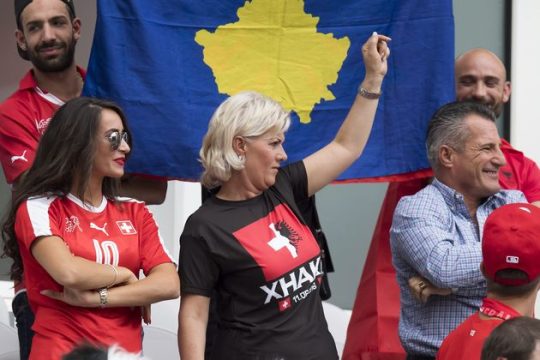 Η οικογένεια Τσάκα πάνω απ’ όλα