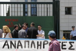 Διαβεβαιώσεις για τις προσλήψεις
