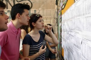 Πληθωρισμός αριστούχων και αύξηση των μεσαίων βαθμολογιών