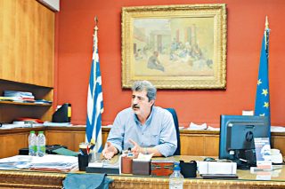 Επί πέντε ώρες κατέθετε στοιχεία στον εισαγγελέα