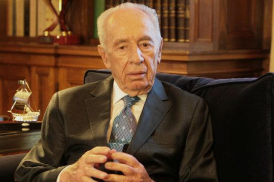 Με τον Πέρες συναντήθηκε ο Τσίπρας