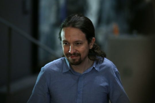 Πλησιάζουν την πρώτη θέση οι «Unidos Podemos»