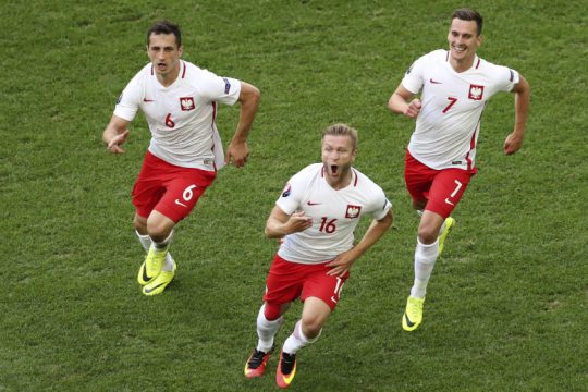 Πολωνική πρόκριση, «άσφαιροι» έμειναν οι Ουκρανοί