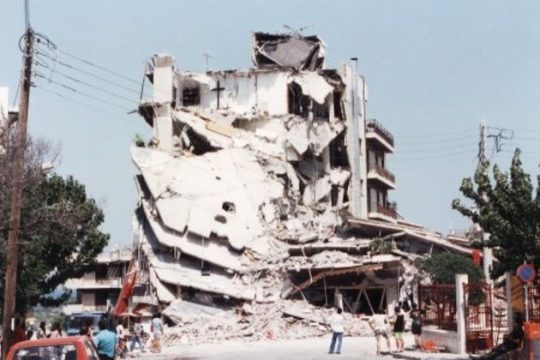 Αναζητώντας τη δικαίωση από το 1995