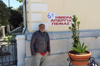 Ο Θανάσης Χελιώτης σταμάτησε την απεργία πείνας κι ευχαριστεί