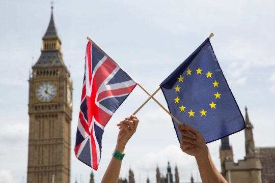 Οι ταραχώδεις σχέσεις Βρετανίας–Ευρώπης