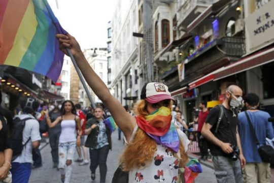 Βίαιη καταστολή στην Trans Pride στην Κωνσταντινούπολη