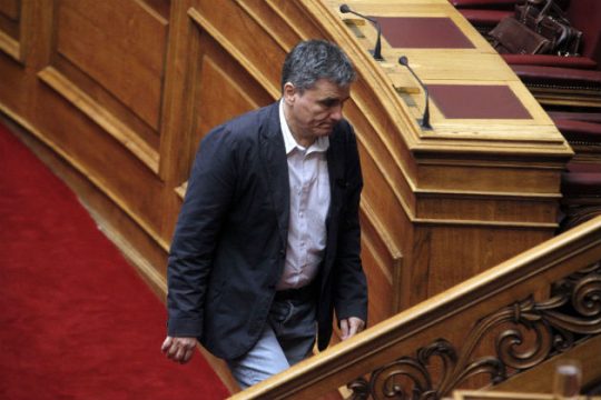 Στην Ολομέλεια οι… εκκρεμότητες της αξιολόγησης [LIVE]