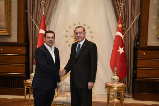 Επικοινωνία Τσίπρα – Ερντογάν μετά την επίθεση στο «Ατατούρκ»