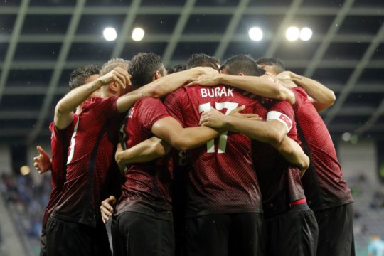 Τουρκία: Επιστρέφει με πάθος